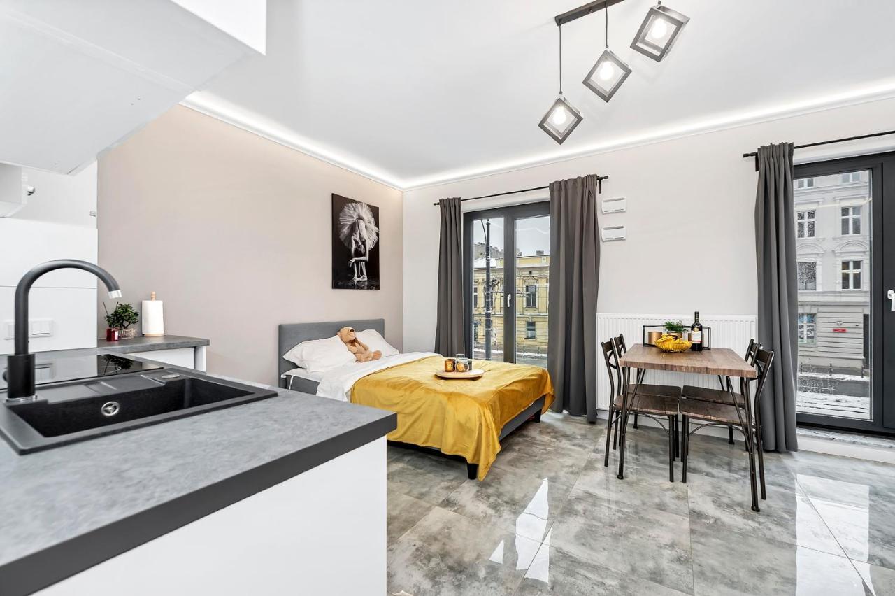 Lumina Apart Near Moniuszko Park Lodz Apartment Ngoại thất bức ảnh